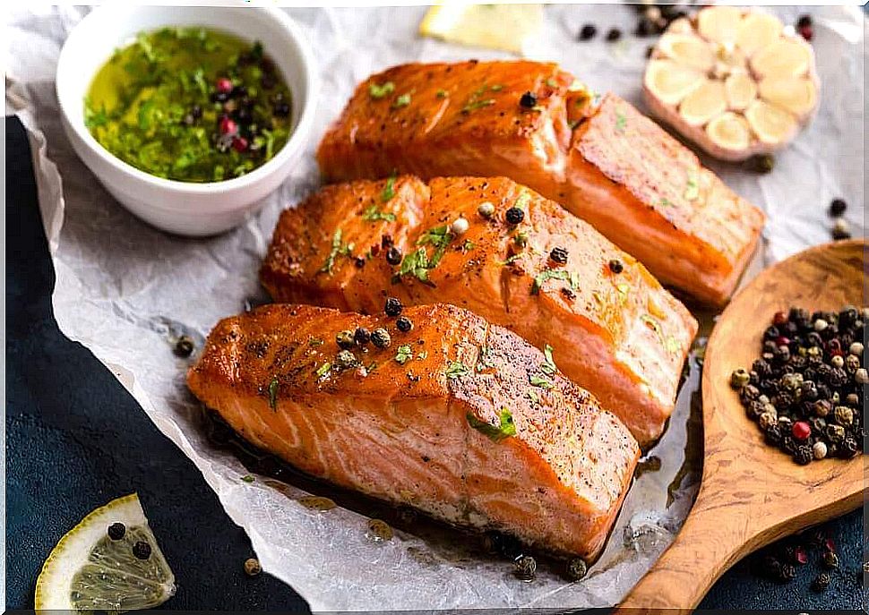 delicious fish recipes: salmon with black pepper