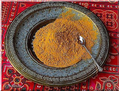 relief of inflammation with turmeric powder