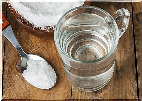 Baking soda and vinegar to help with household chores