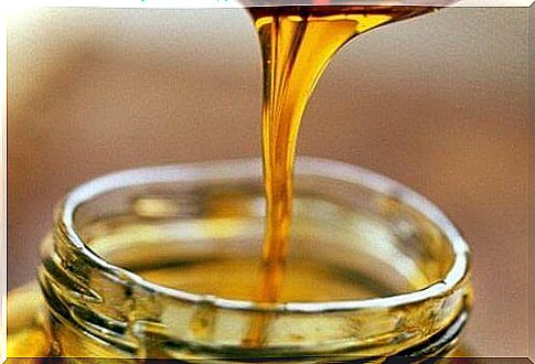 prevent the signs of aging with honey