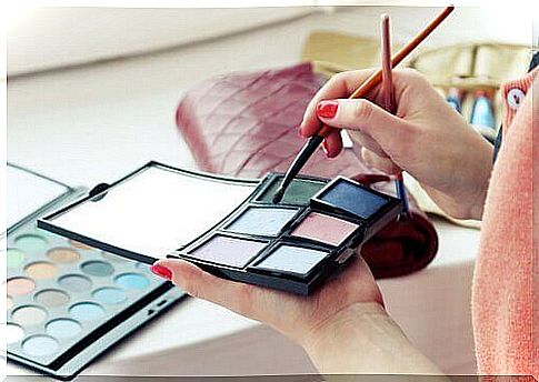 Avoid these toxic ingredients in cosmetics