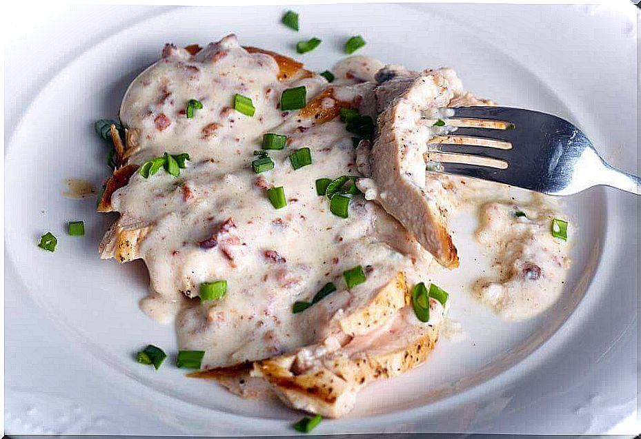 Delicious chicken breast in cheese sauce