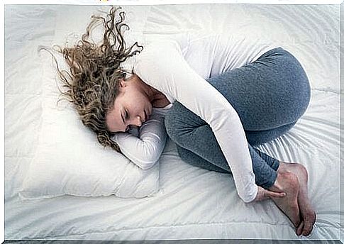 girl lying on the bed