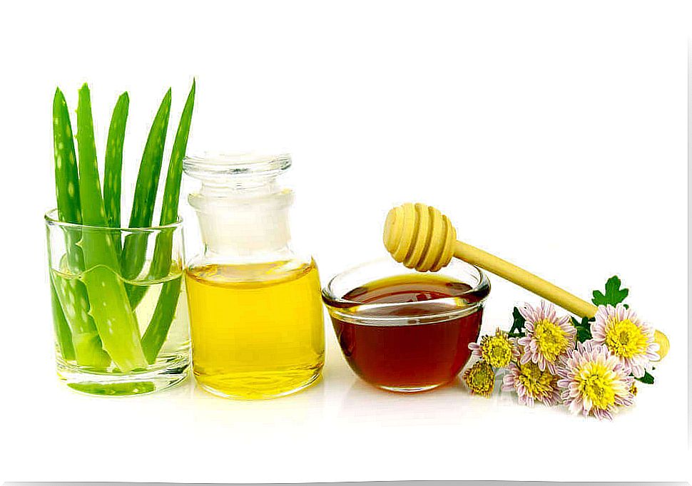 You can make a make-up remover from oil, honey and aloe.