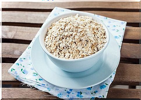 Eating oats helps to prolong the feeling of satiety