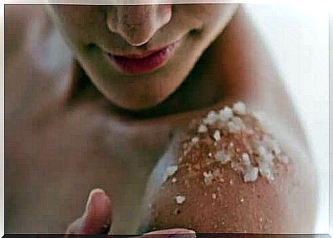 Thanks to their granular structure, eggshells are also suitable for a natural exfoliating treatment