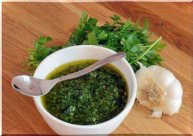 Prepare chimichurri yourself at home