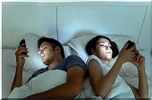 Excessive cell phone use affects social relationships.