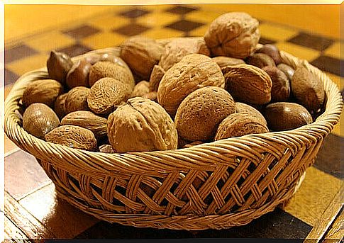 Walnuts have brain-protective properties.