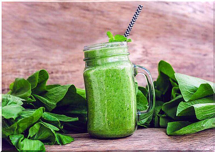 removal of toxins with green smoothies