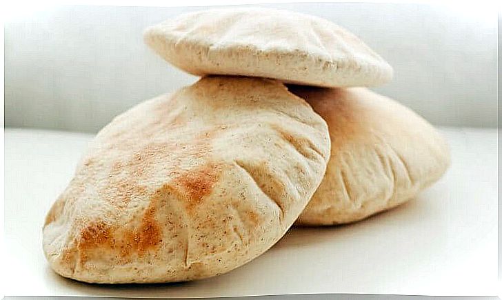 is pita bread a kind of bread that does not fatten